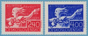 TJECKOSLOVAKIEN 1947 M527-8** Ryska oktoberrevolutionen 2 kpl