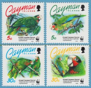 CAYMAN ISLANDS 1993 M690-3** papegojor WWF 4 kpl