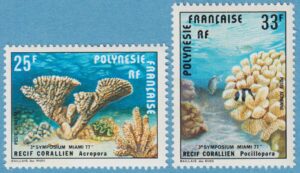 FRANSKA POLYNESIEN 1977 M235-6** koraller 2 kpl