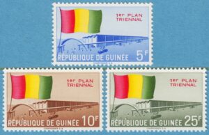 GUINEA 1961 M77-9** flagga 3 kpl