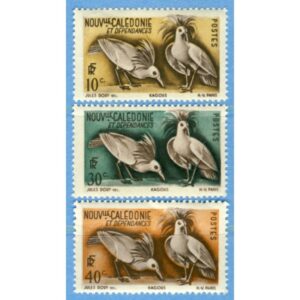 NYA CALEDONIEN 1948 M326-8** kagu 3 st Enda i serien
