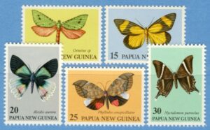 PAPUA NEW GUINEA 1979 M372-6** fjärilar 5 kpl