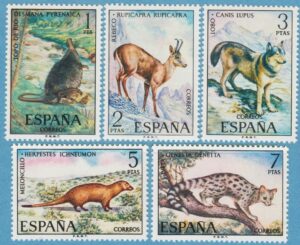 SPANIEN 1972 M1997-01** bisamnäbbmus – pyreneisk gems – varg – faraokatt (inget kattdjur) – vanlig genett 5 kpl