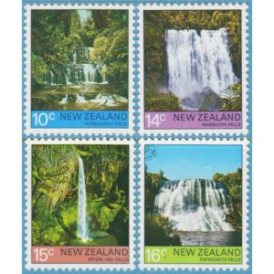 NYA ZEELAND 1976 M687-90** vattenfall 4 kpl
