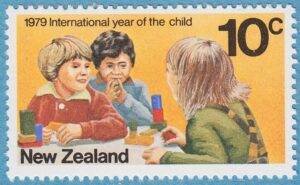 NYA ZEELAND 1979 M775** internationella barnaåret 1 kpl