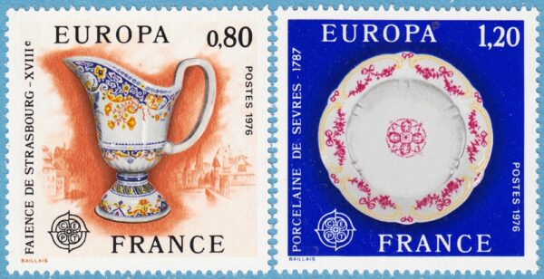 FRANKRIKE 1976 M1961-2** keramik2 kpl