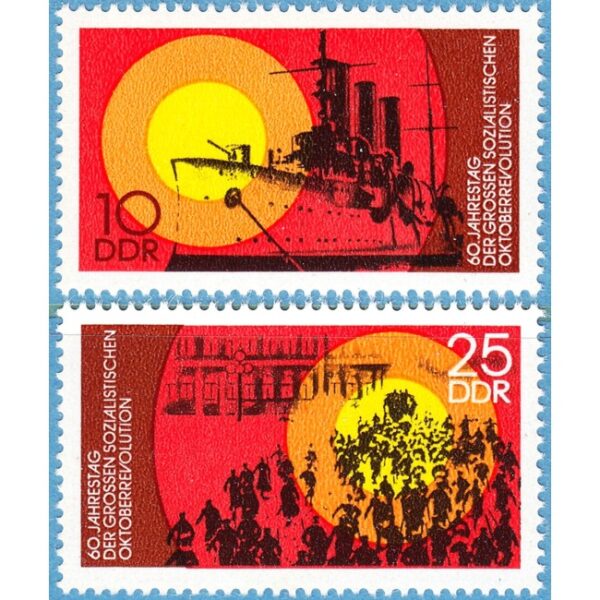 DDR 1977 M2259-60** Oktoberrevolutionen i Ryssland 60 år - kryssaren Aurora 2 kpl